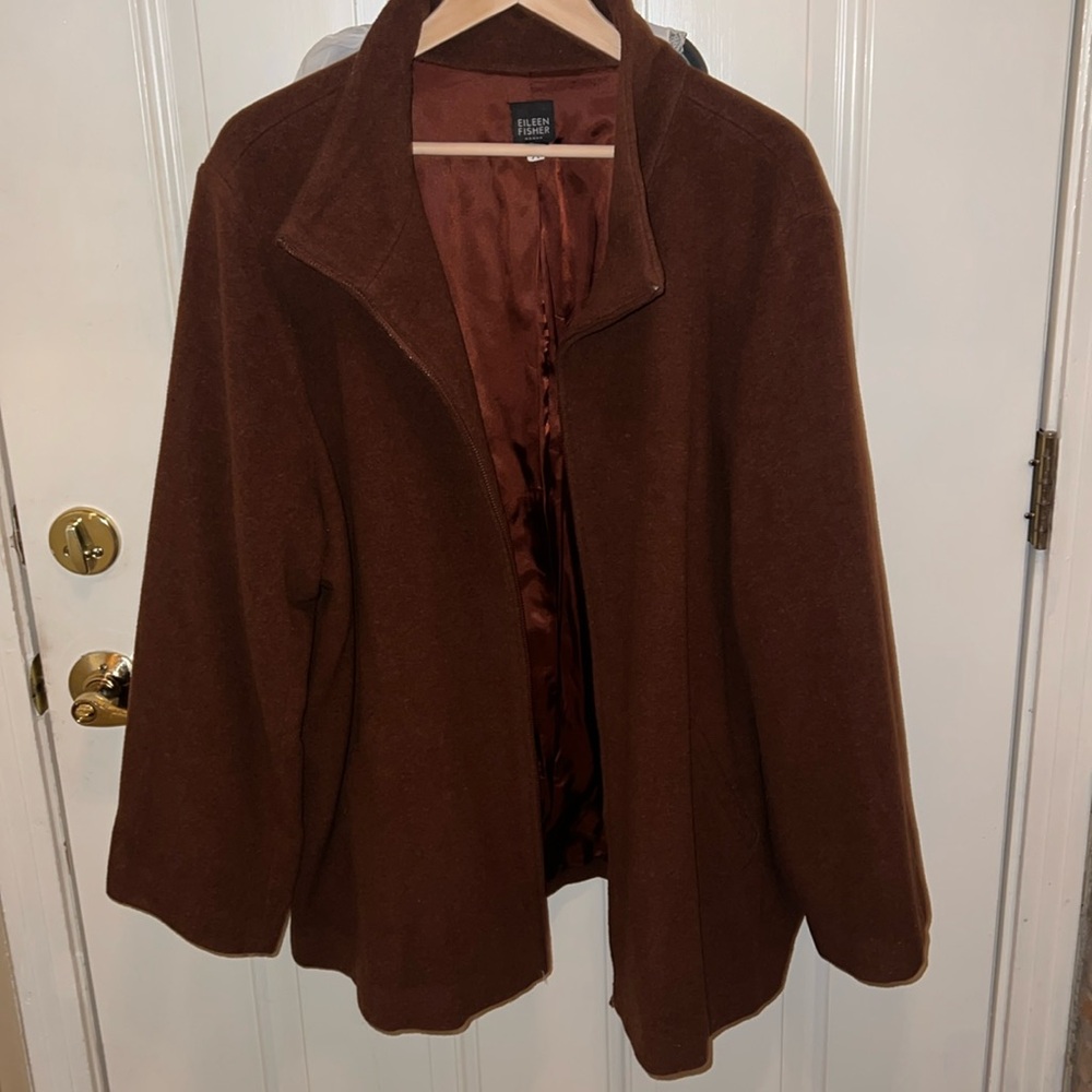 Eileen Fisher brown full zipper coat  size L 100% soft Italian wool